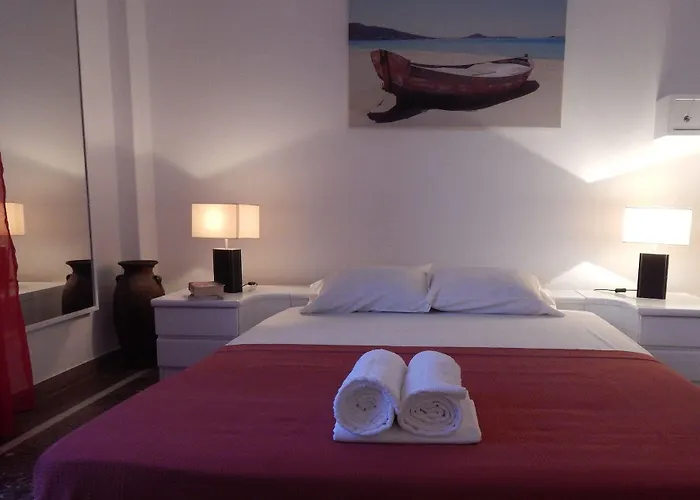 Helmos 2* Naxos City